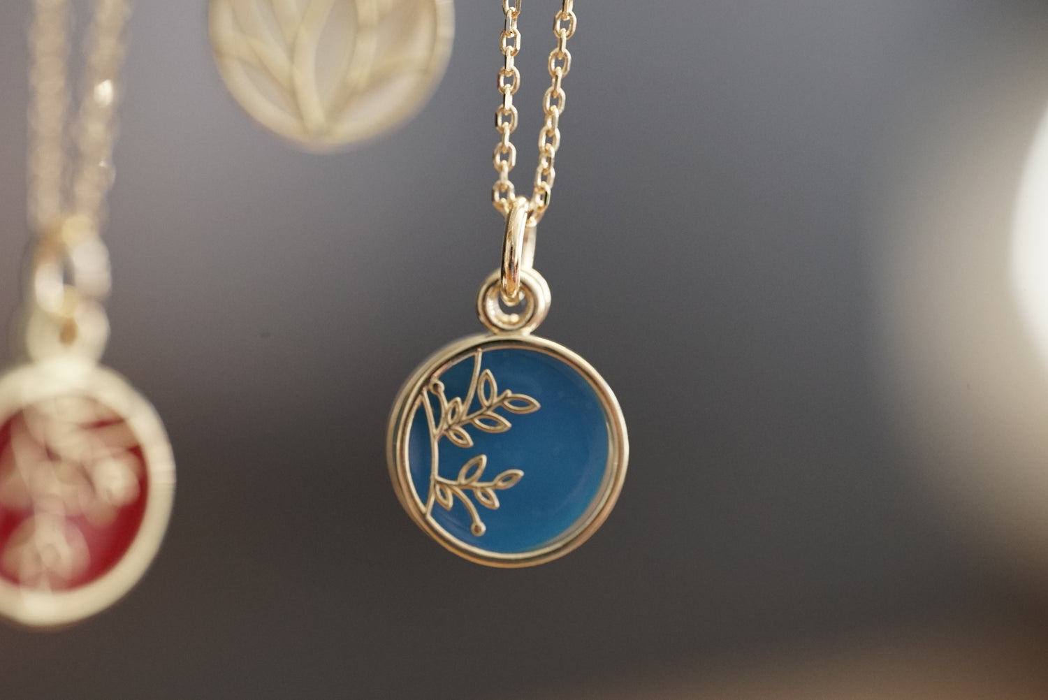 10K Yellow Gold and Blue Cold Enamel Pendant