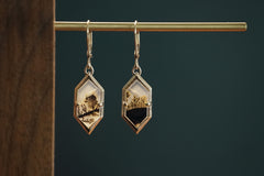 14K Yellow Gold Agate Riverside Drop Earrings in front of a dark background